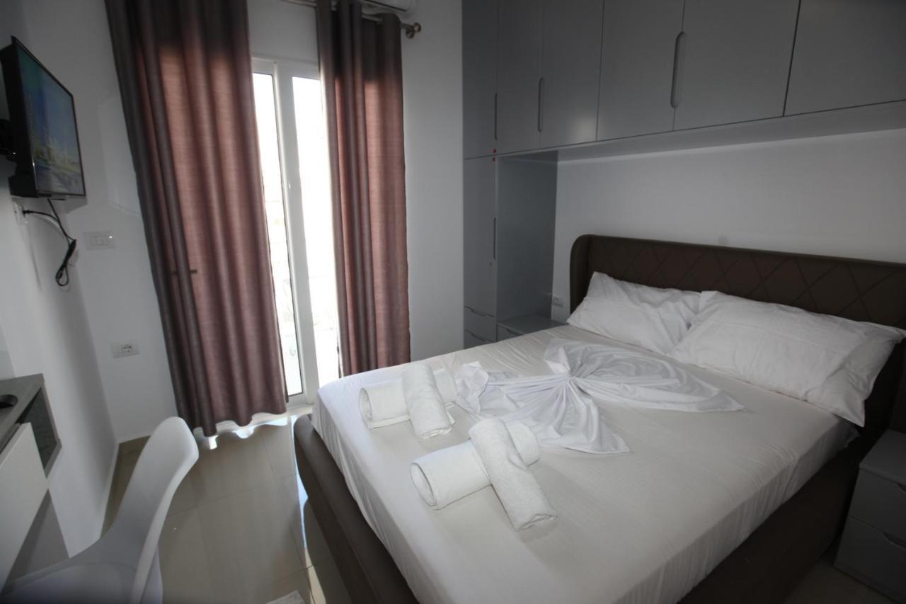 Deda Apartments Sarande Exterior photo
