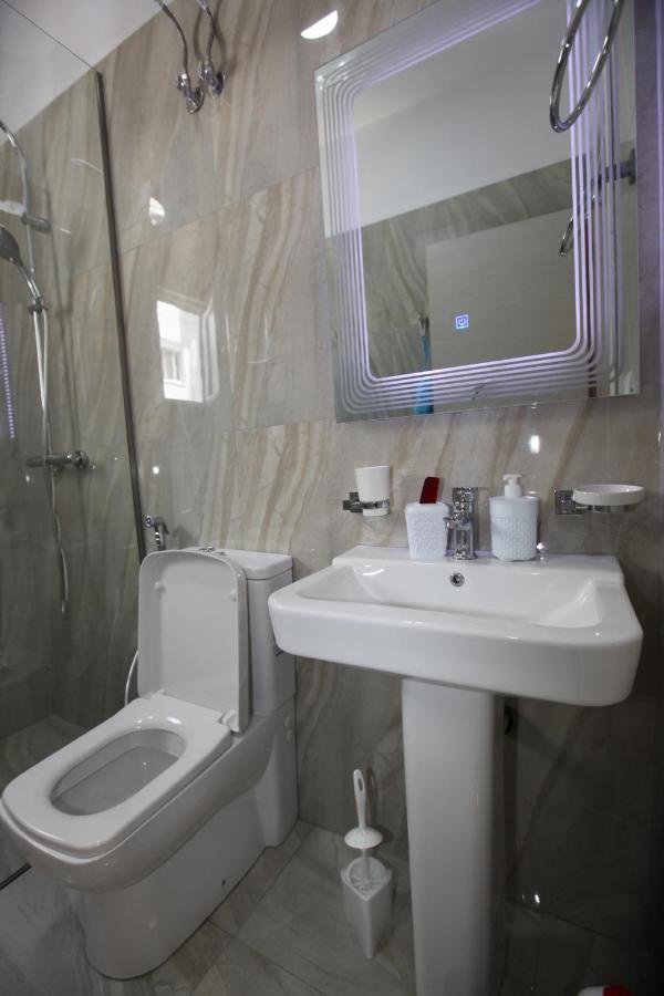Deda Apartments Sarande Exterior photo