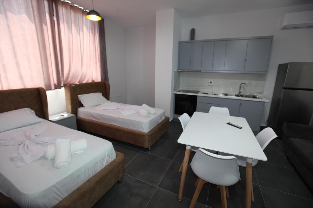 Deda Apartments Sarande Exterior photo