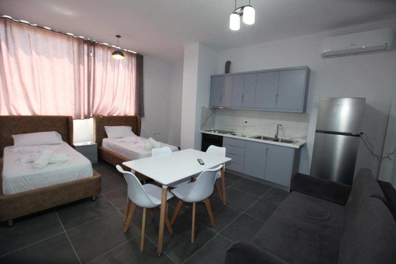 Deda Apartments Sarande Exterior photo