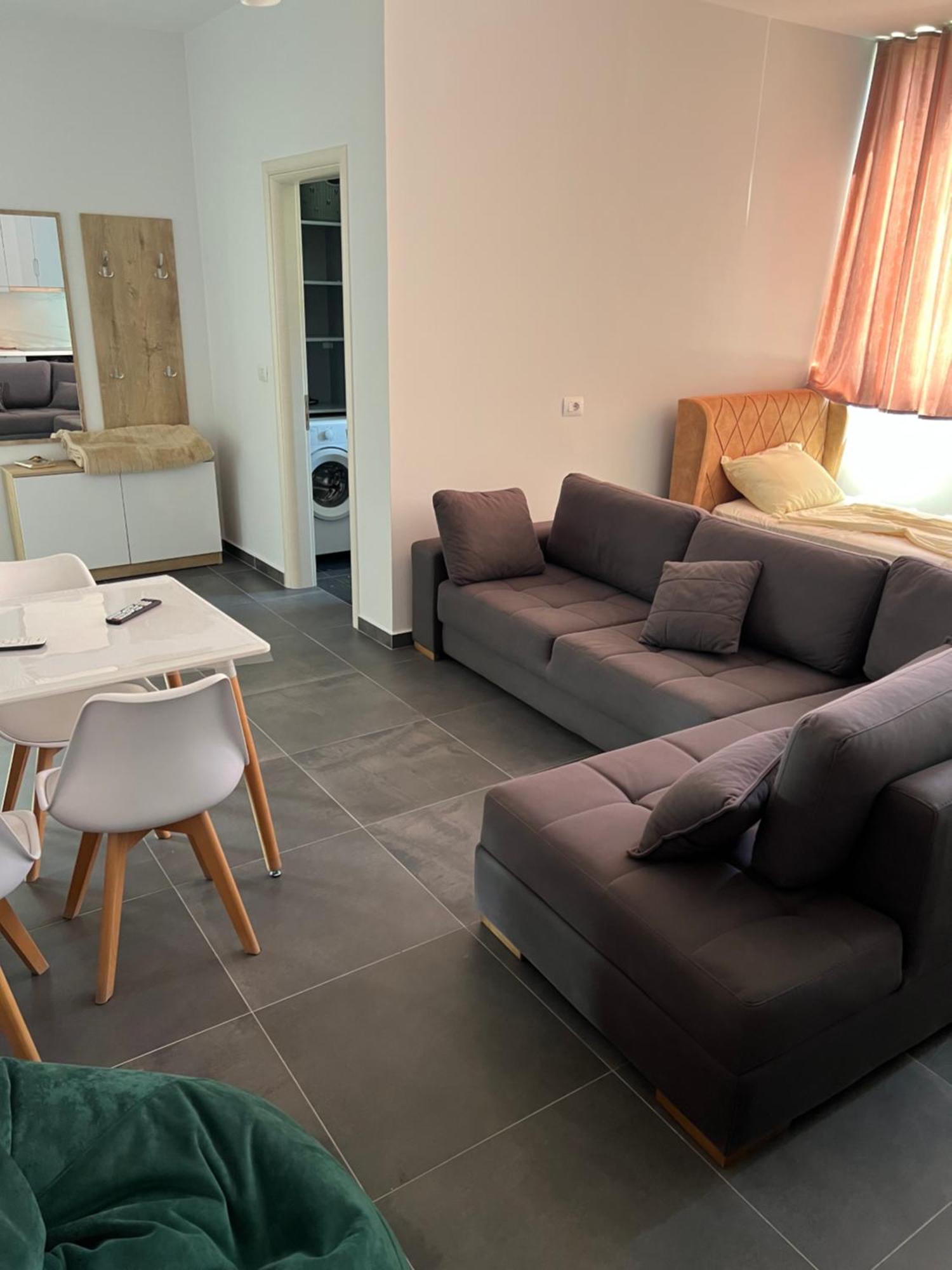 Deda Apartments Sarande Exterior photo