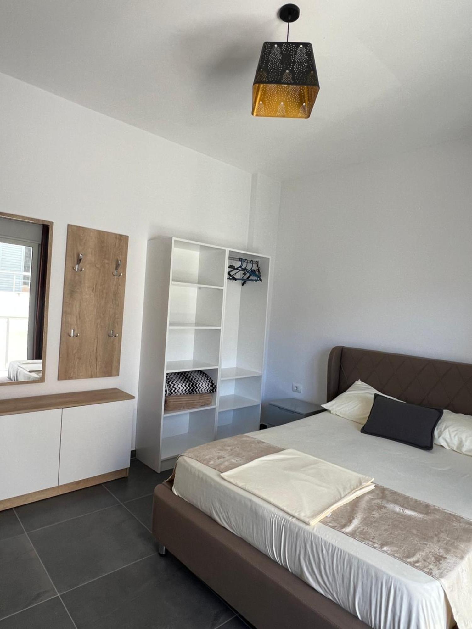 Deda Apartments Sarande Exterior photo